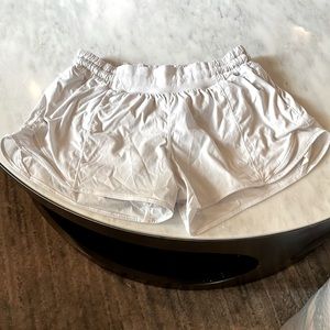 hotty hot lulu-lemon shorts